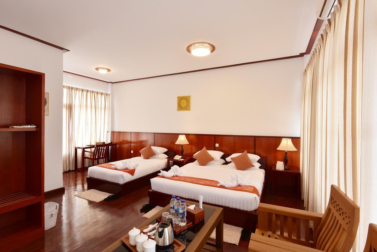 Hotel Maineli Ньоншуэ Экстерьер фото